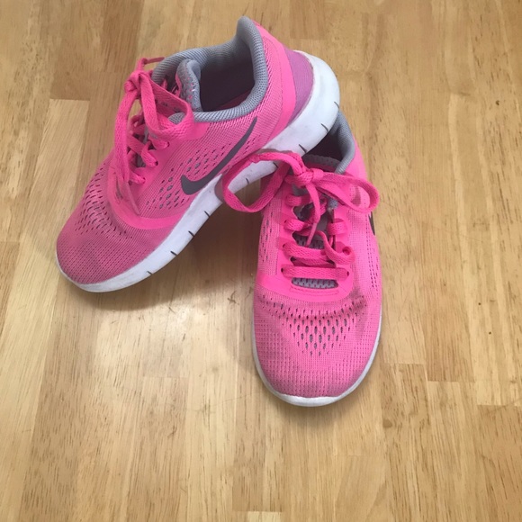 nike free run pink